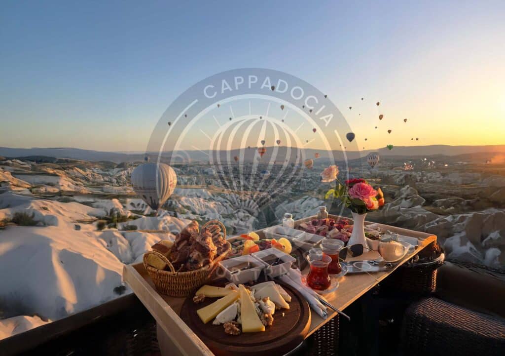 cappadocia, cappadocia turkey, cappadocia balloon flight, cappadocia hot air balloon, cappadocia private balloon flight, cappadocia balllon ticket, cappadocia balloon flgiht, cappadocia woi tour travel